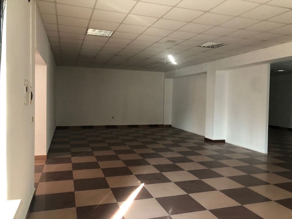 Здається приміщення на 2 поверсі