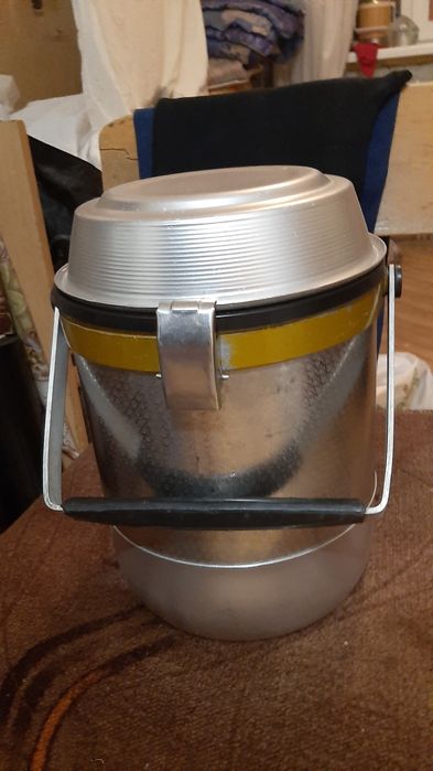 Новый термос с нержавейки на 4 литра советского производства.