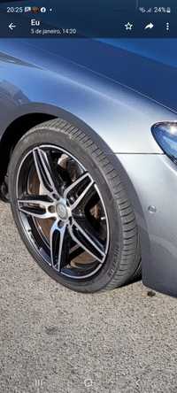 Jantes 19 originais da Mercedes com 4 pneus com cerca de 2000 quilómet