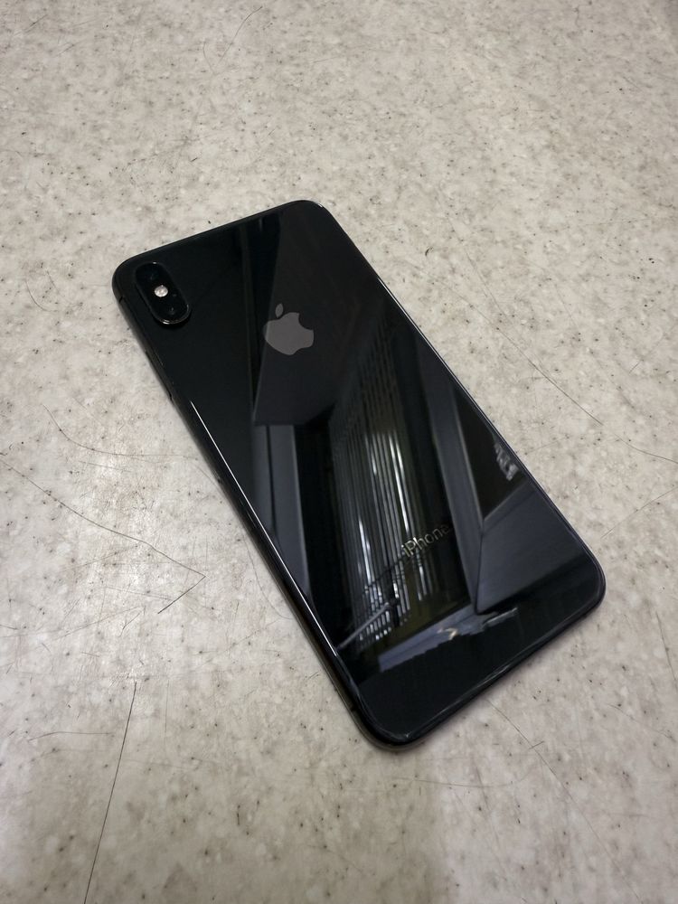 iPhone Xs Max АКБ 81%