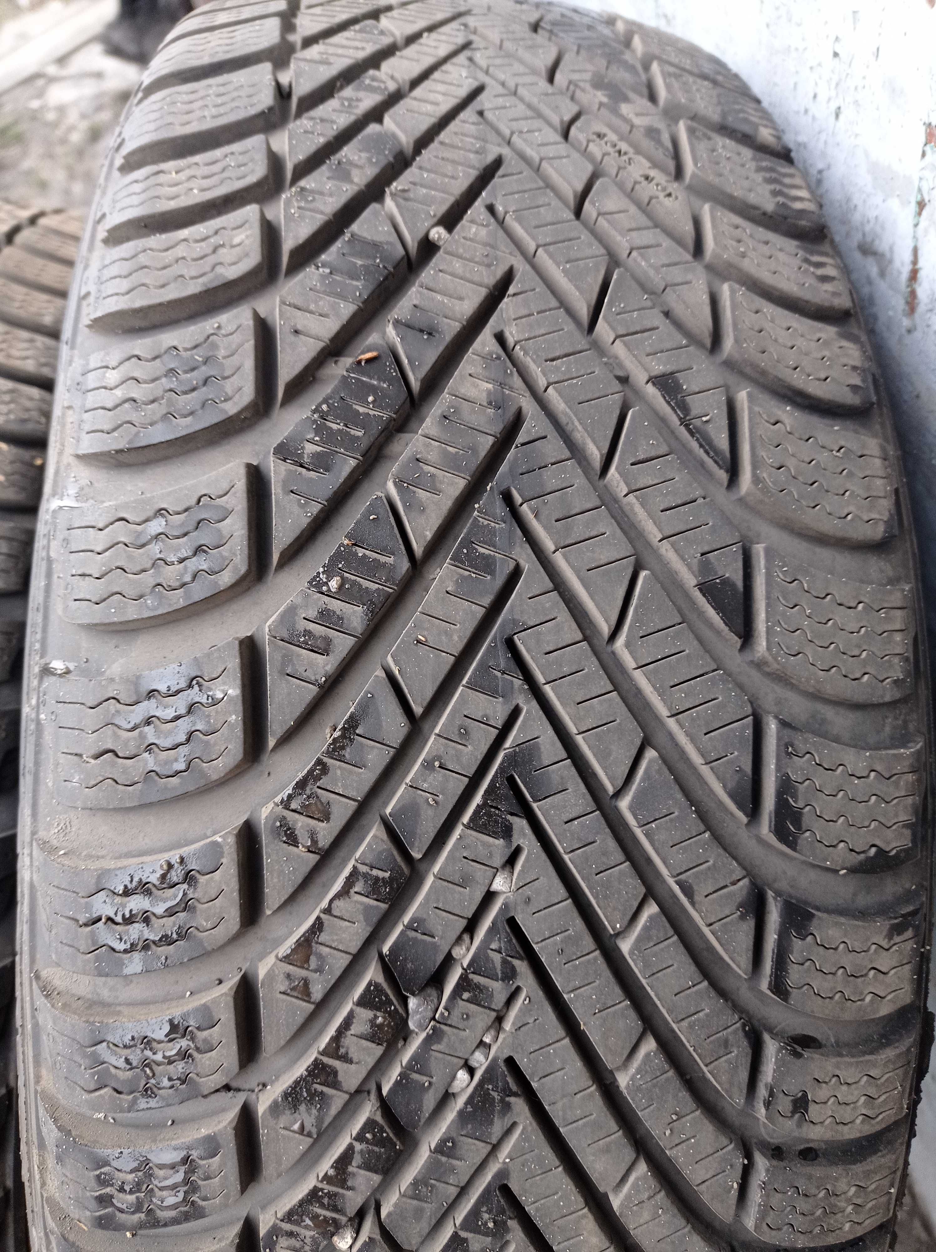 Резина 205 / 55 R 16. Pirelli ( 2021 р ).