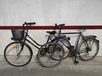 Duas bicicletas de senhora e homem
