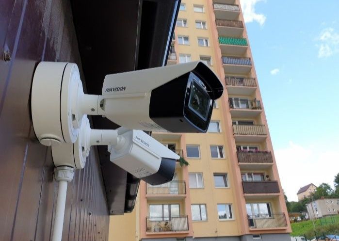 Montaż Kamer Monitoring Instalacje CCTV ustawianie Anten SAT Sprzedaż