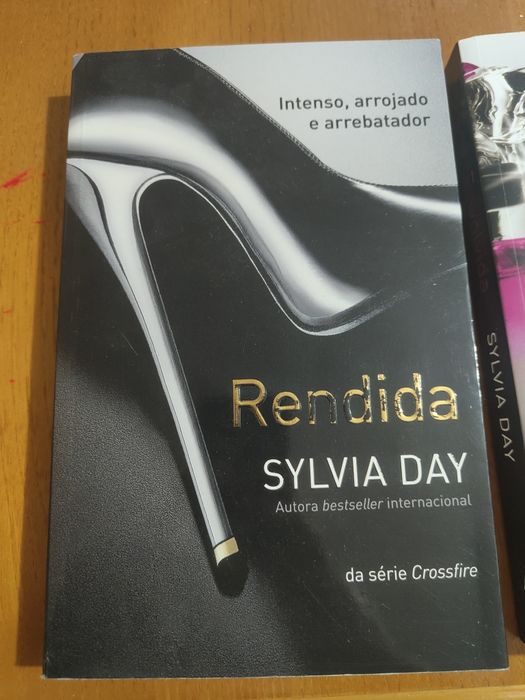 Coleção Crossfire da autora Sylvia Day