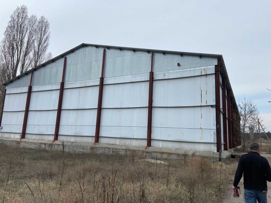 Продаж нежитлових приміщень (ферма) 10589,9м², 9,7592га, Черкаська обл