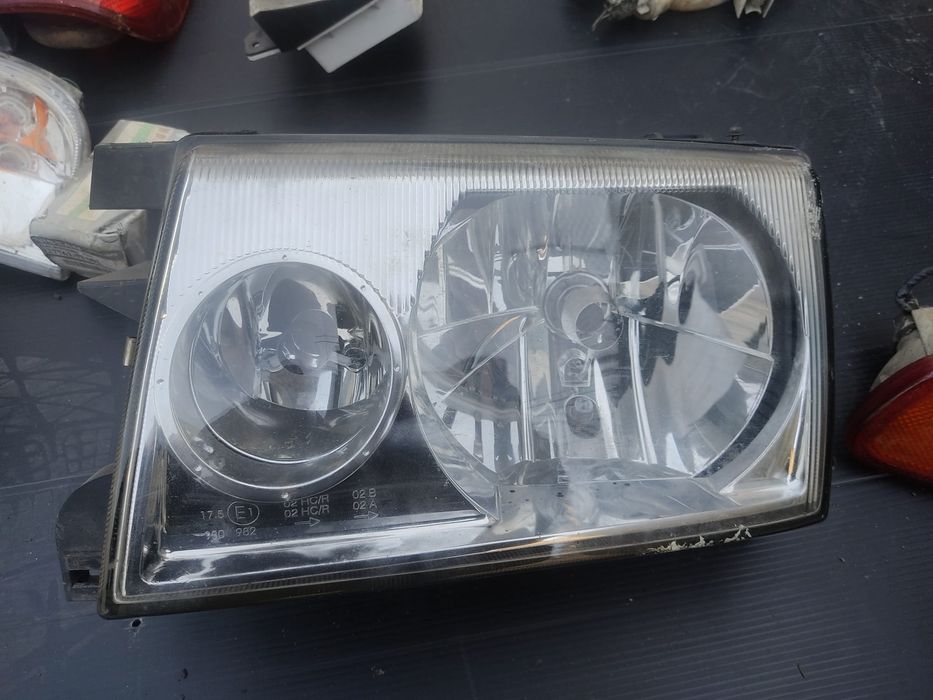 Grelhas e farois terrano 2