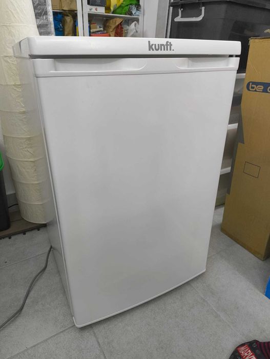 Arca Vertical KUNFT Kuf2532 Wh (Estático - 85 cm - 85 L - Branco)