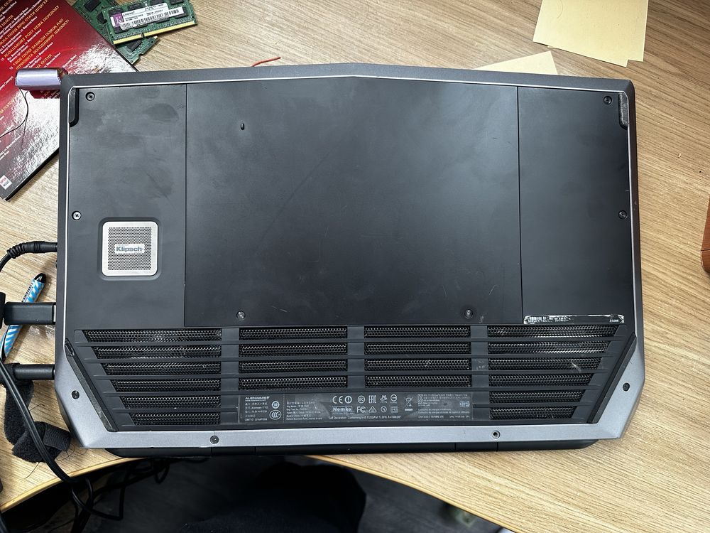 Ноутбук Alienware p43f