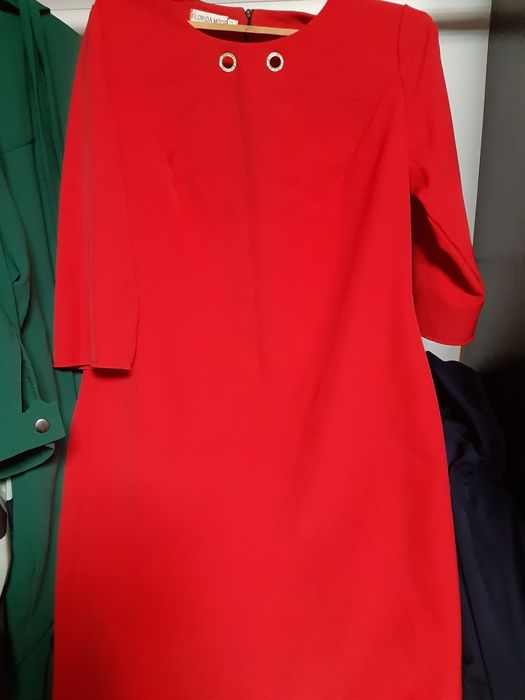 Червона Сукня не дорого