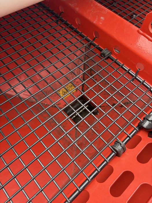 Rozsiewacz nawozów zawieszany Kuhn Venta TF 1512