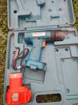 Makita 6222D wkrętarka plus Aku