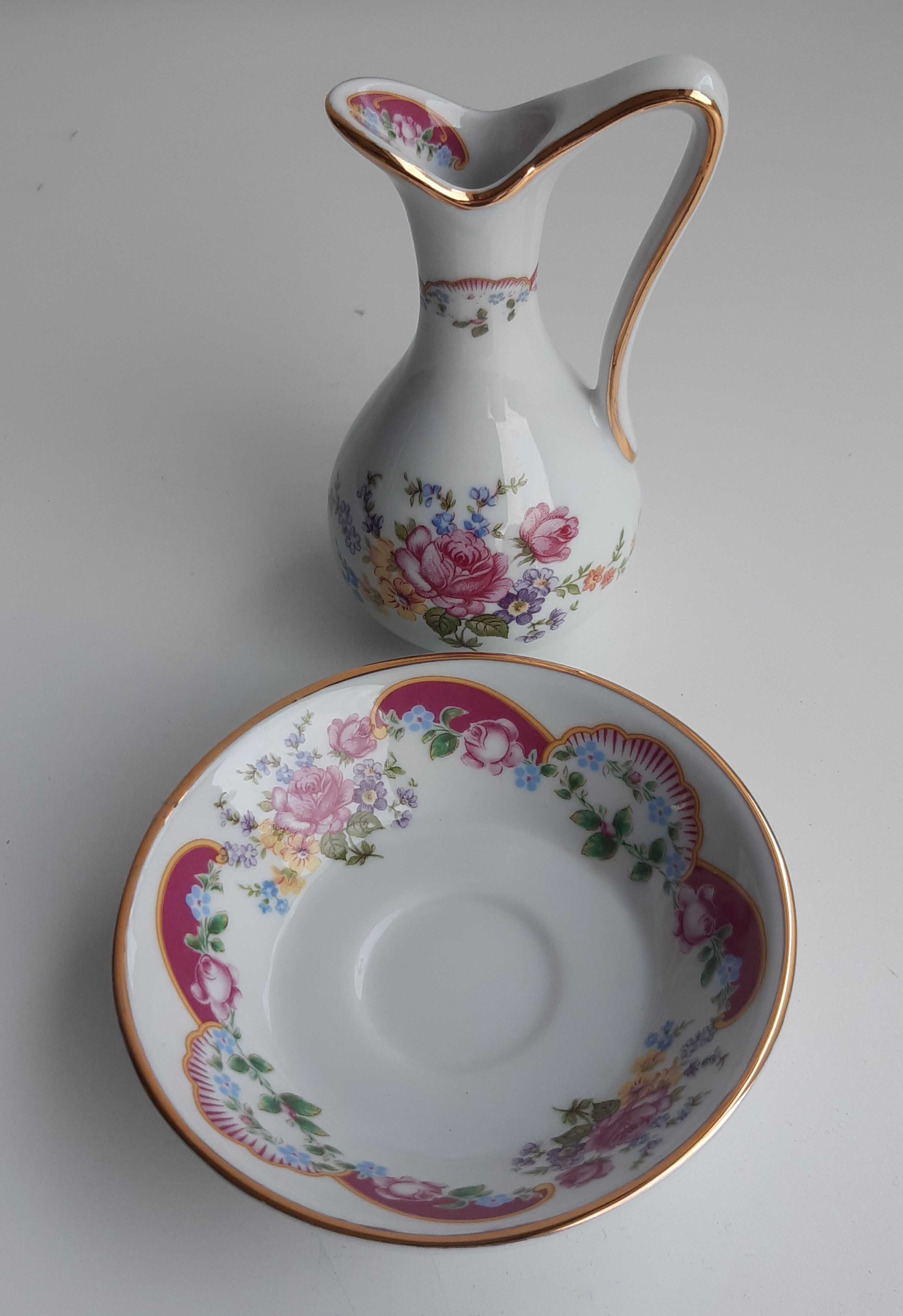 Jarro com Base, pequenas dimensões "T. Limoges"