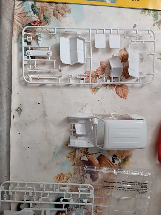 Renault 4TL/GTL 1:24