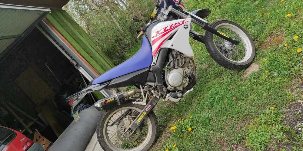 Super moto yamaha xt 125cm3