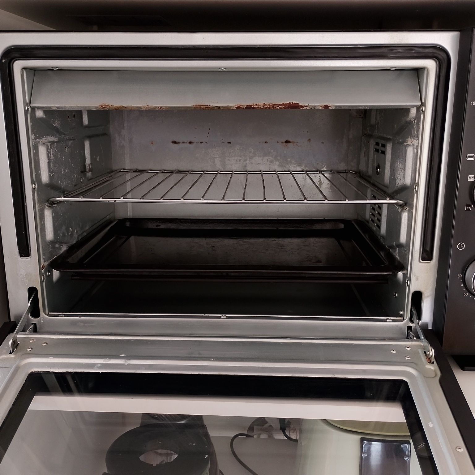 Forno da marca Becken