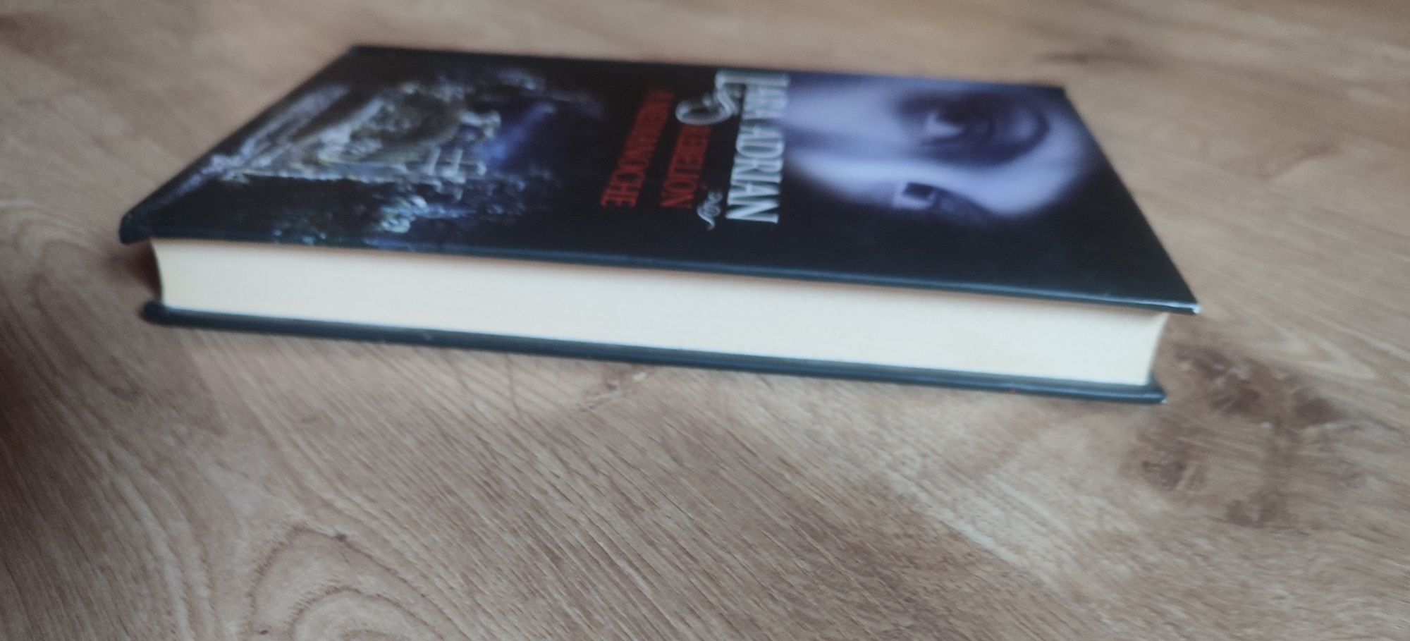 Lara Adrian - Rebelion a medianoche - język hiszpański
