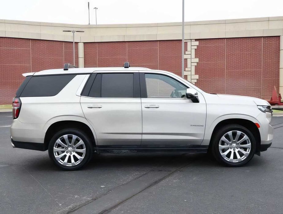 Chevrolet Tahoe      2022