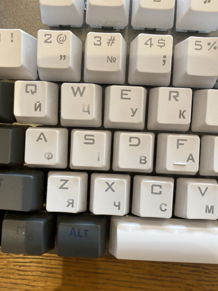 Кдавіатура aula f3287