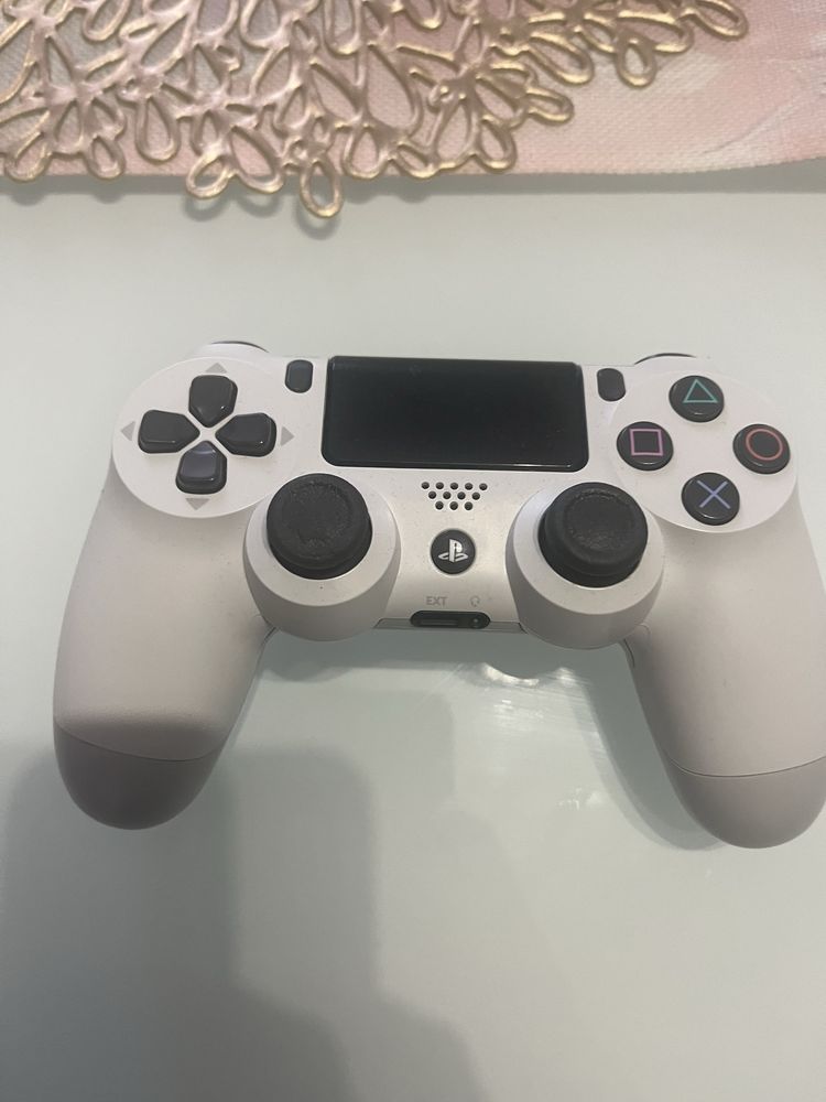 Pad ps4 jak nowy orginalny