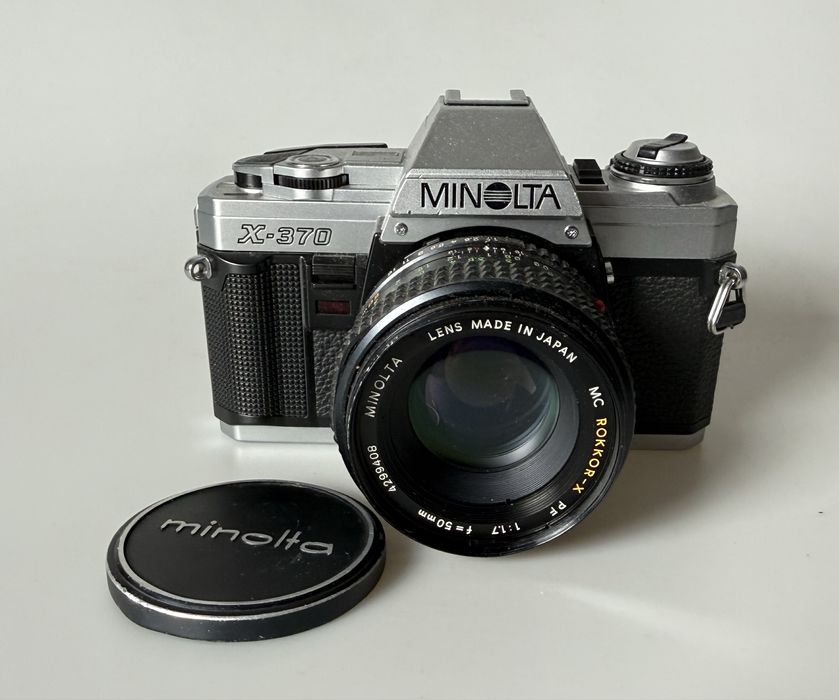 Плівкова Minolta x-370 з обʼєктивом Minolta Mc Rokkor-x PF 50/1.7