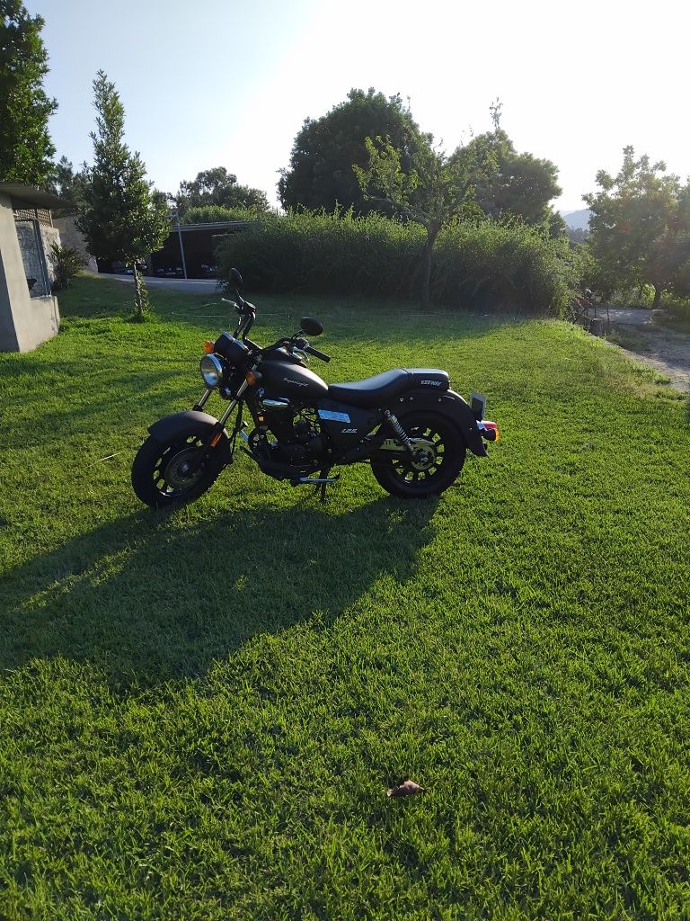 Keeway Superlight 125