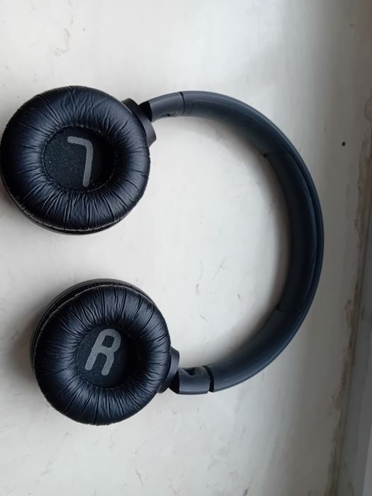 Słuchawki nauszne JBL Bluetooth