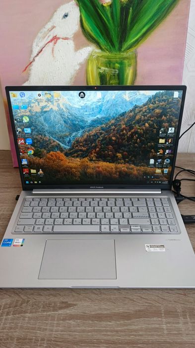Vivabook Asus 16