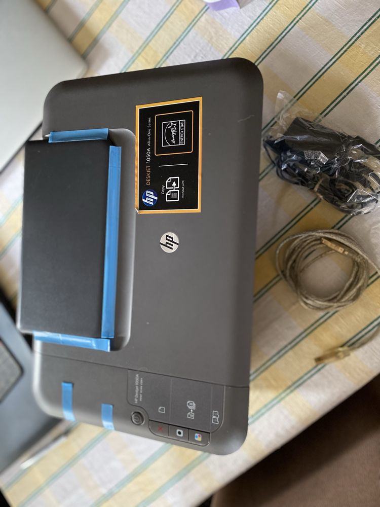 Impressora HP Deskjet 1050A oferta tinteiro