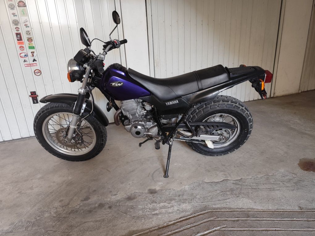 Yamaha TW 125 ( c/ motor serow 225)