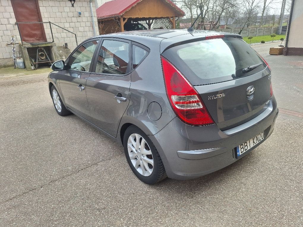 Hyundai i30 1.6CRDI bezwypadkowy