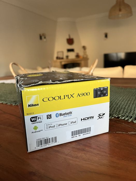 Máquina Fotográfica Nikon CoolPix A900