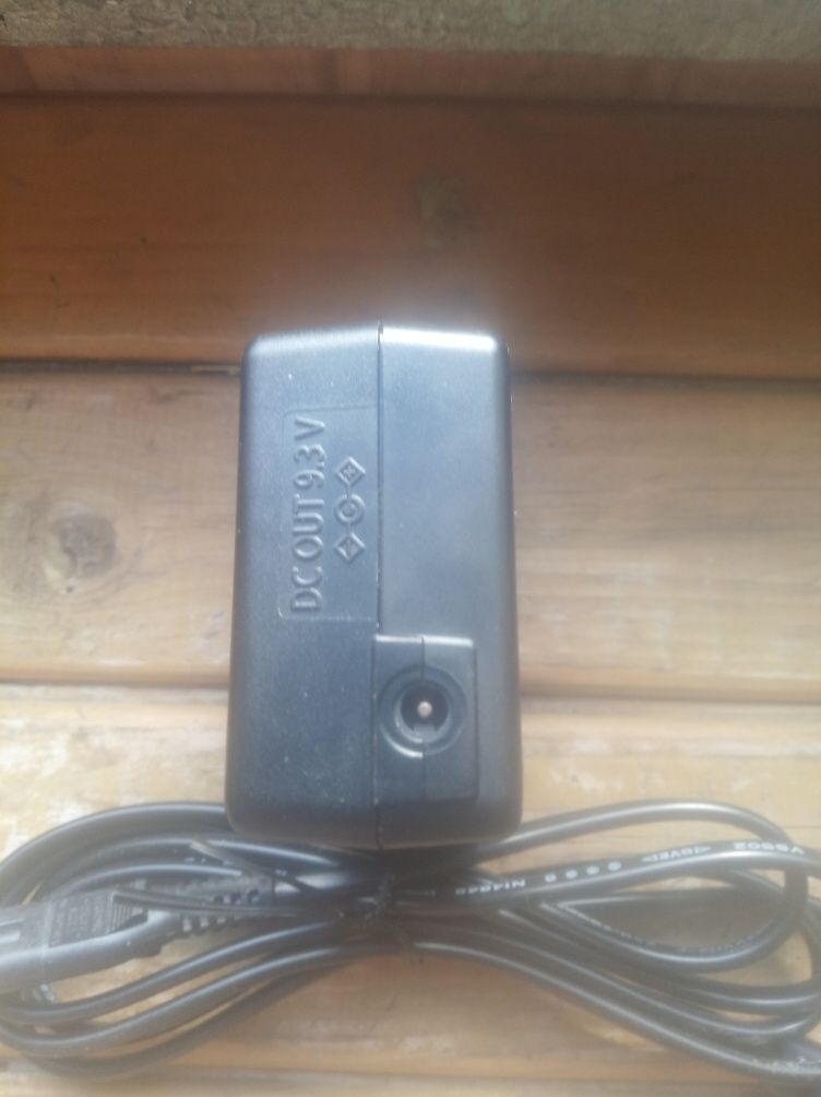 Зарядное устройство Panasonic VSK0698  для видеокамер
