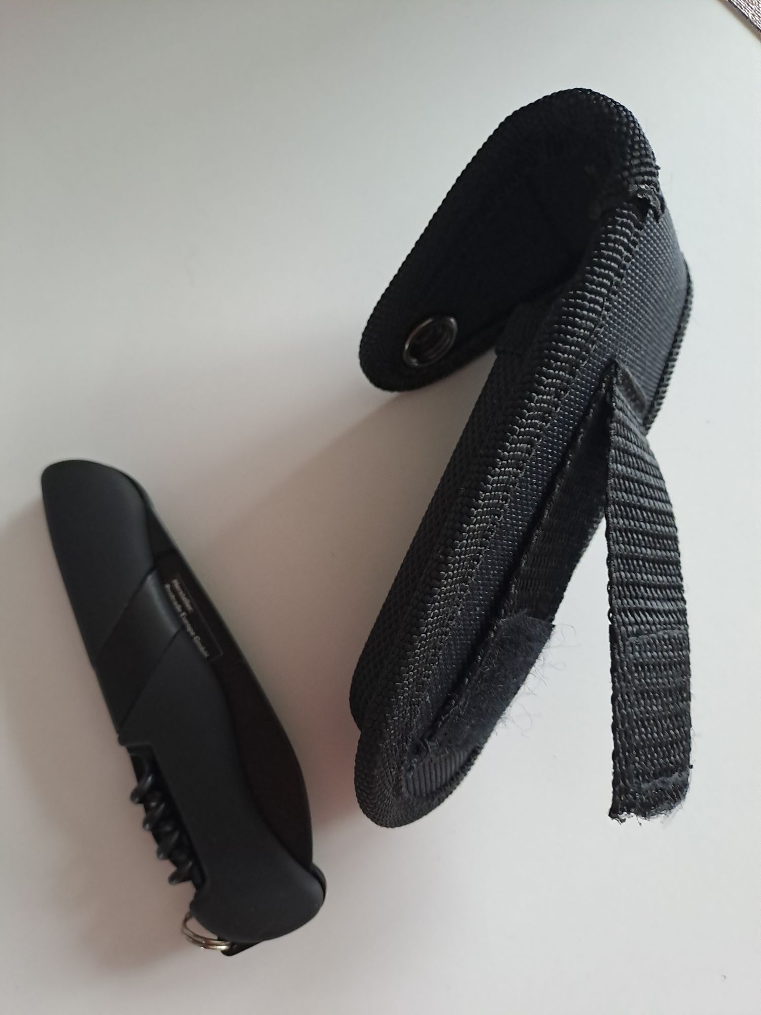 Czarny Scyzoryk w etui