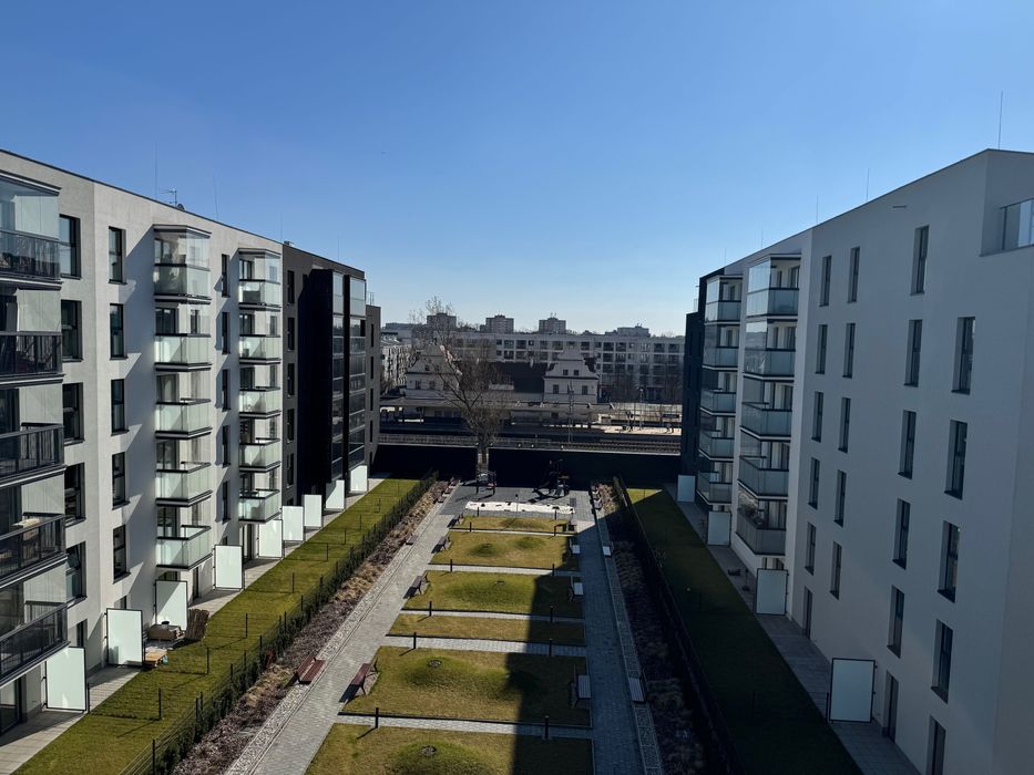 Nowoczesne 2 pokoje z balkonem i widokiem – Pruszków, ul. Waryńskiego