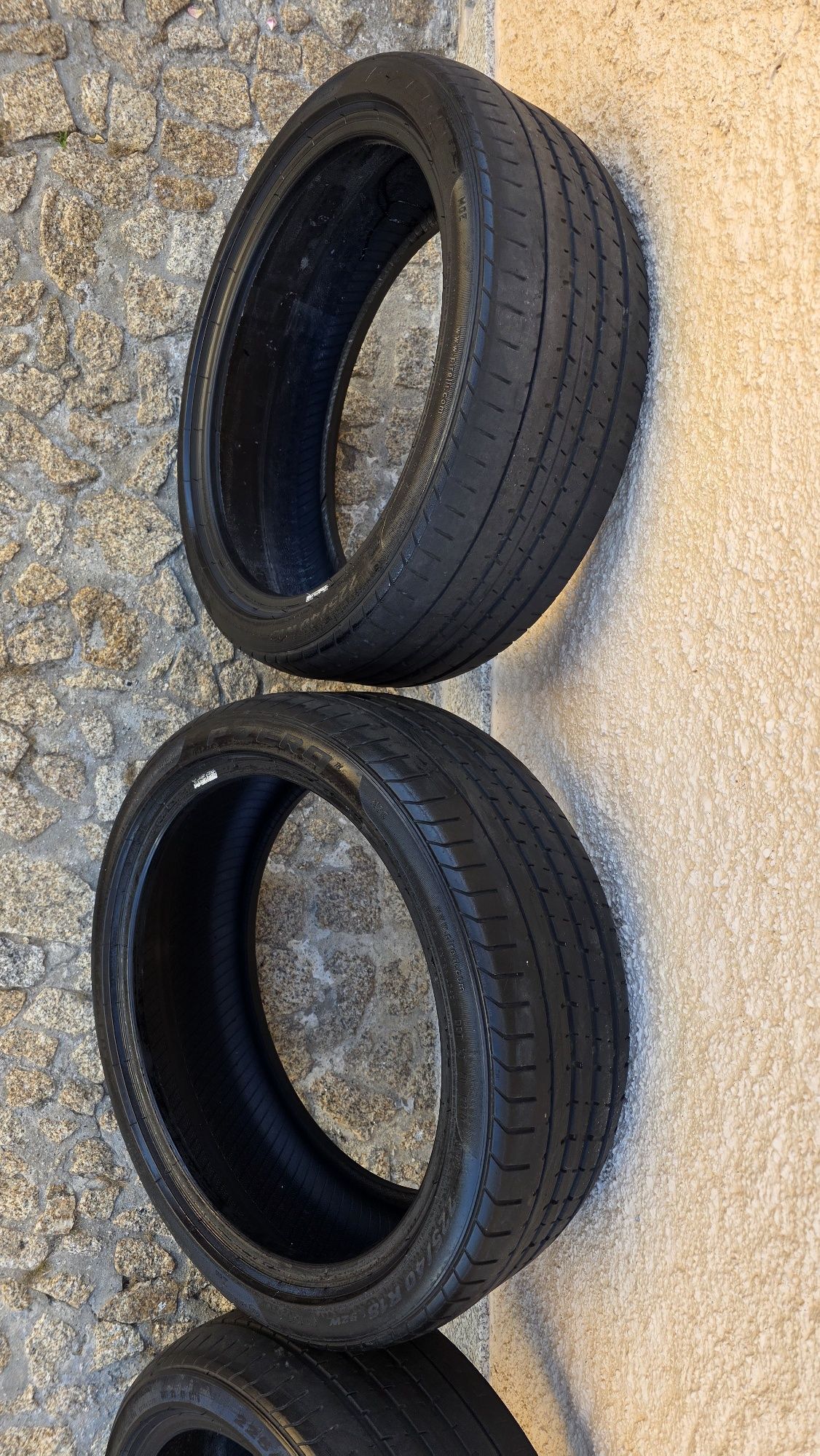 4 Pneus Pirelli PZero
