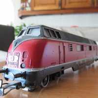 (125/15)-locomotiva diesel Marklin h0 a funcionar