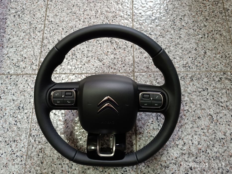 Volante em pele Citroën C3 C5 C5 Berlingo entre outros
Rigorosamente n