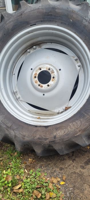 Koła Opona 16.9 r38 Goodyear 420/65r38