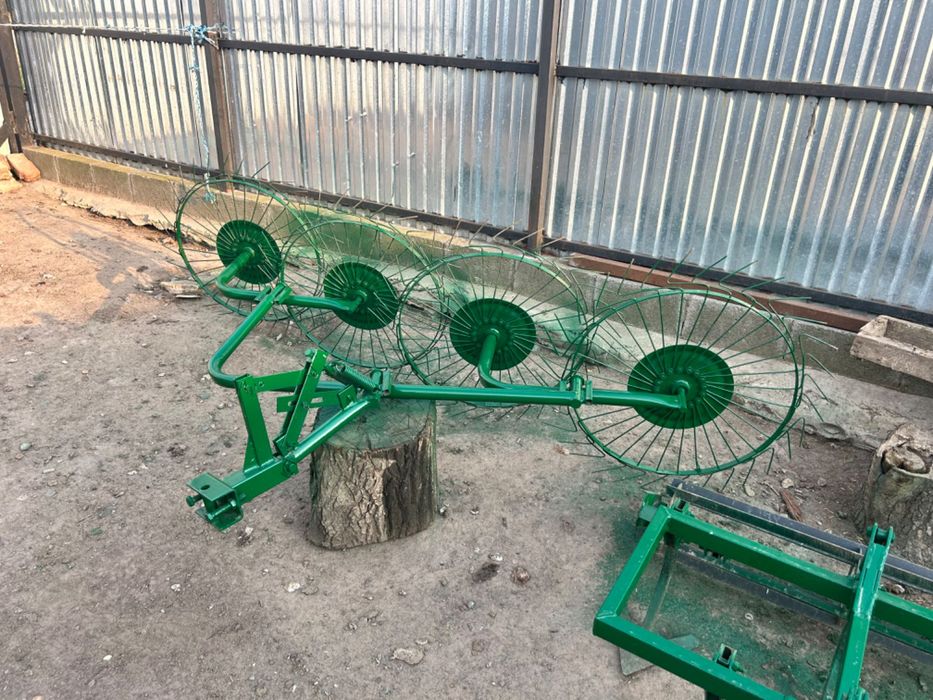 Продаю мототрактор з інвентарем