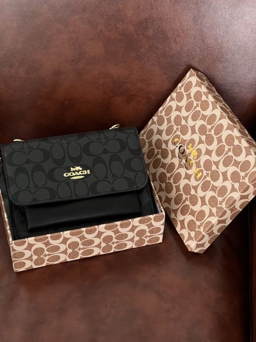 Стильна сумочка Сoach в 4-х кольорах