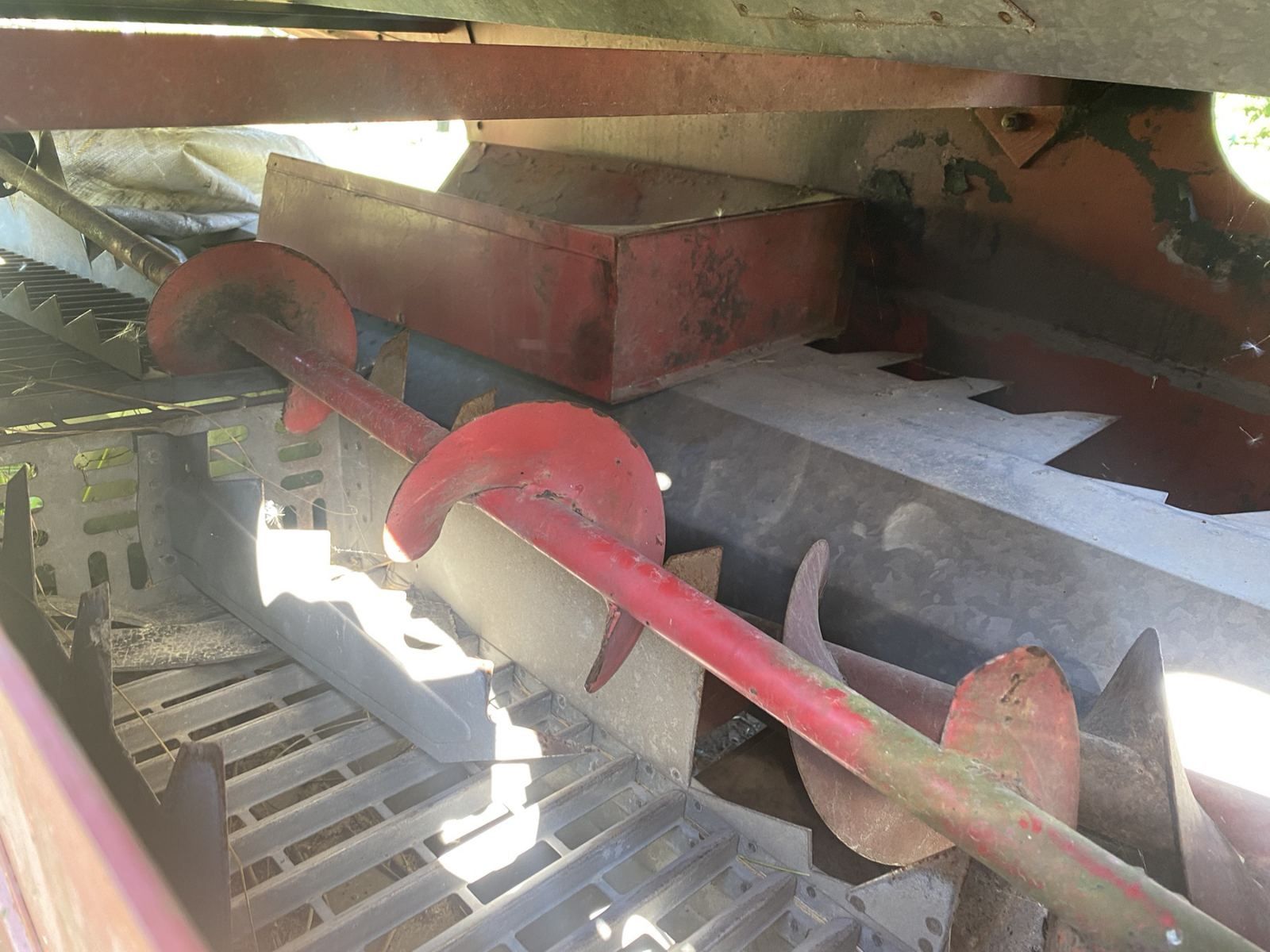 Комбайн Massey Ferguson 87