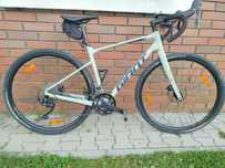 Gravel Giant revolt 1 bardzo dobry stan