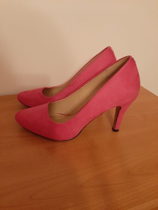 Szpilki piękna fuksja