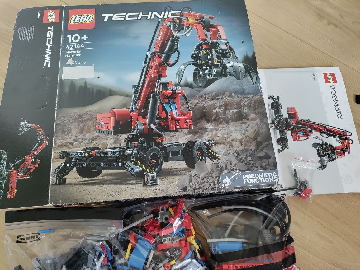 LEGO Klocki 42144 dźwig z chwytakiem