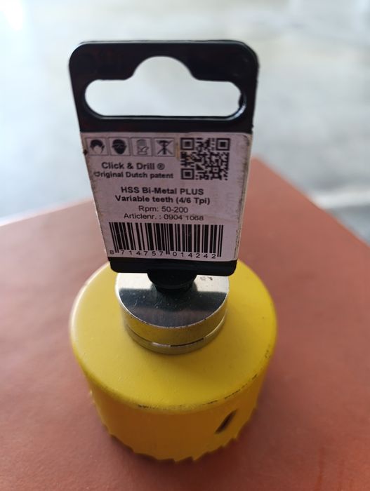 Broca craniana HSS 68 mm.