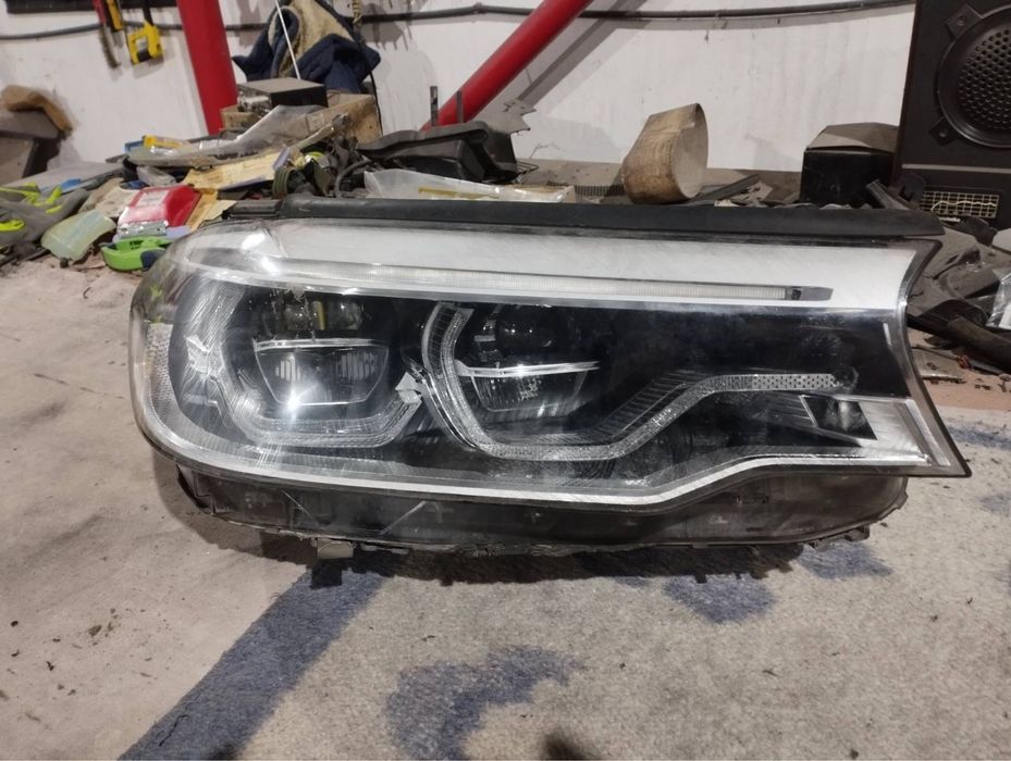 Правая  фара bmw g30 led adaptive Europe