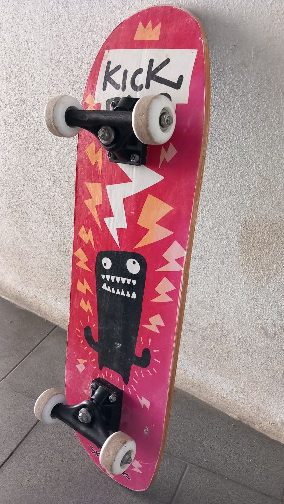 Skate infantil pouco uso