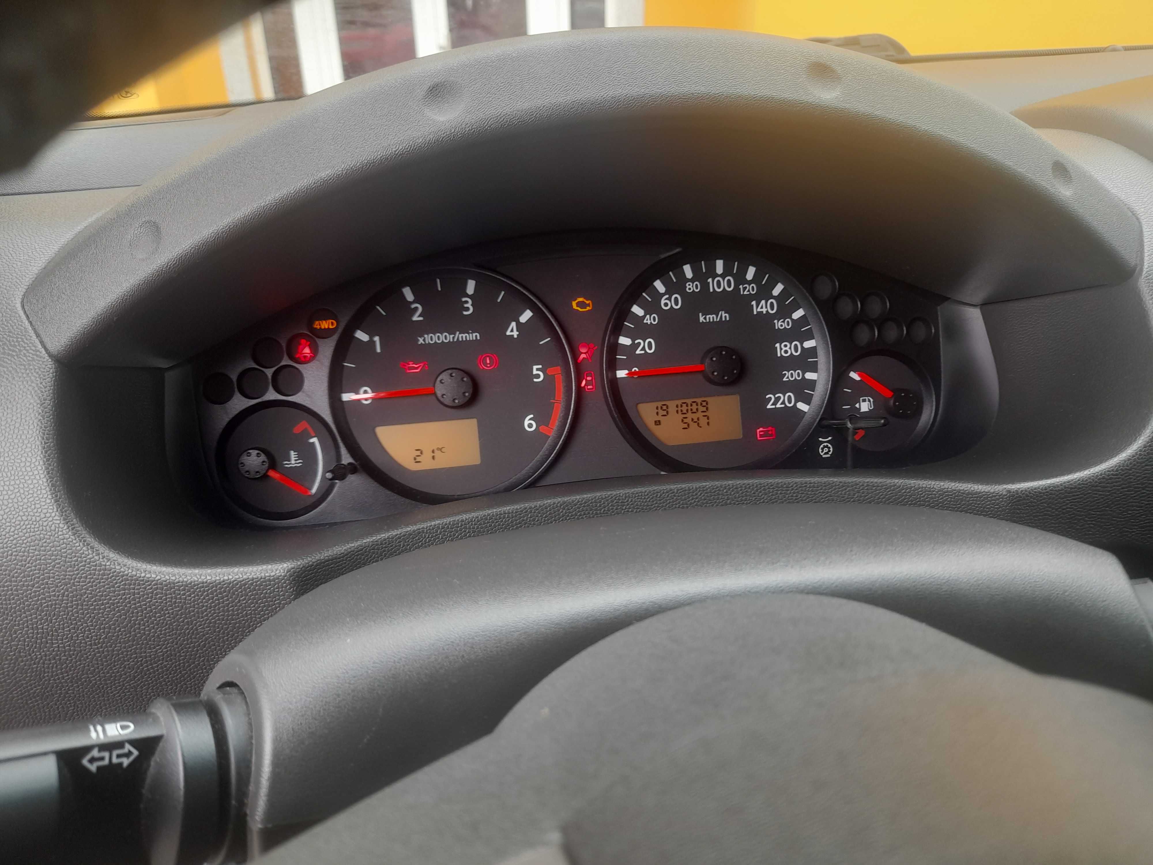 Nissan navara 2006