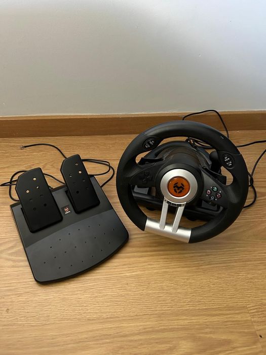 Volante + Pedais KROM K-Wheel (Multiplataforma - Preto)