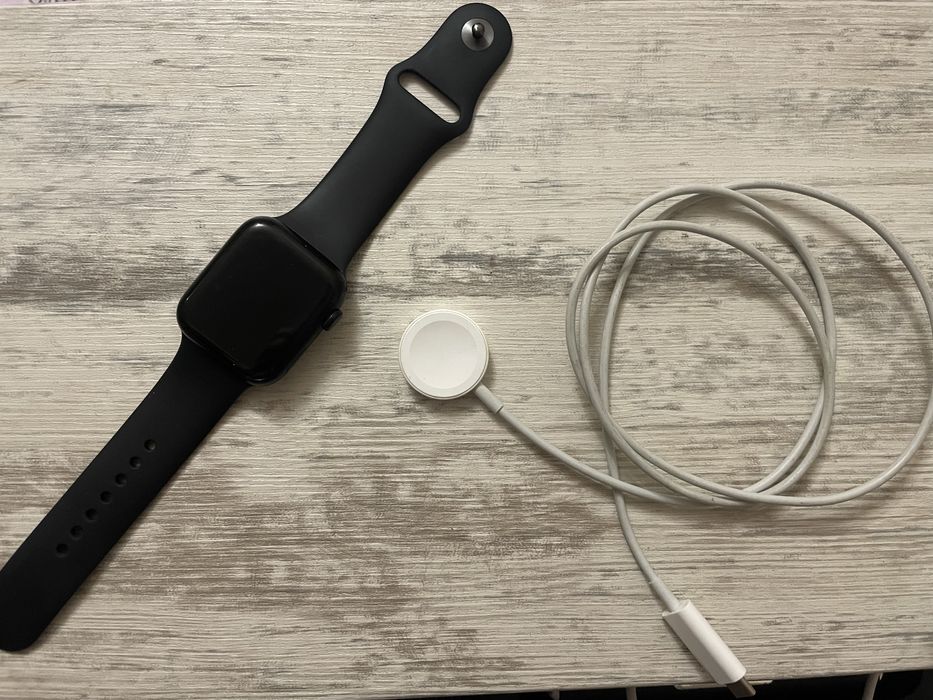 Apple whatch se 2 44 mm